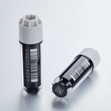 艾本德Eppendorf CryoStorage Vial，無菌, 無菌, 2.0 mL, 不含 DNase、RNase、人類 DNA 和內毒素；外螺紋，預先加蓋灰色管蓋，帶 2D SafeCode 